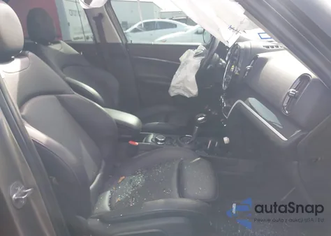 2018 Mini Countryman Cooper S z USA, uszkodzony, nr VIN WMZYT3C37J3E00948